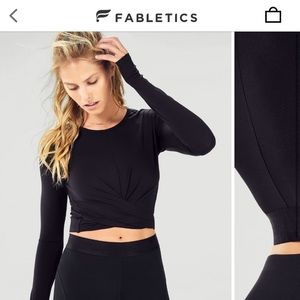 Fabletics Pia front twisted long-sleeve crop top